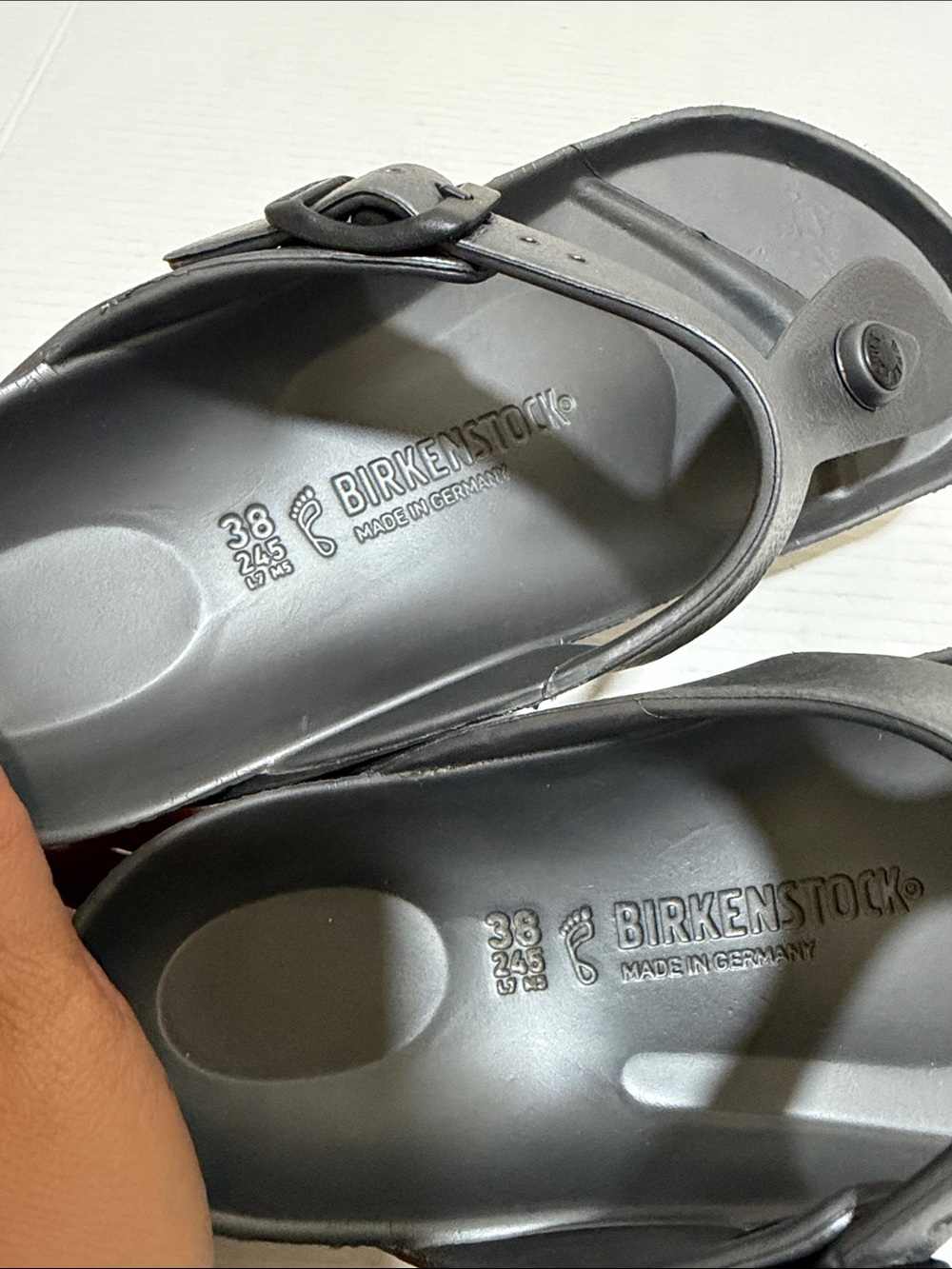 Birkenstock Gizeh Essential Sandals Grey- Size 38 (7-7.5) - Picture 8 of 10